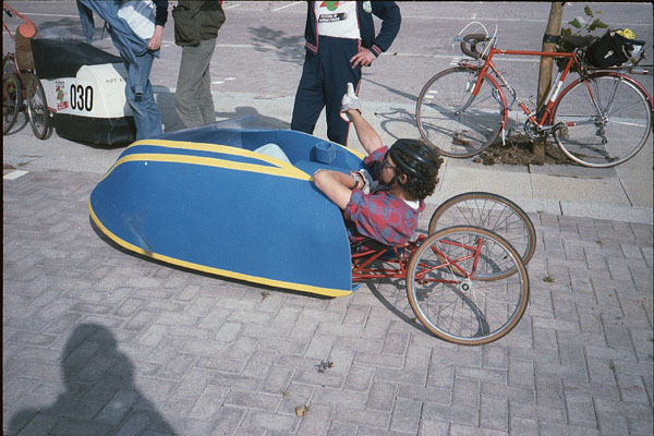 tentstroomlijn op driewieler (jouta?)