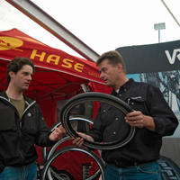 cv2004_av003.jpg